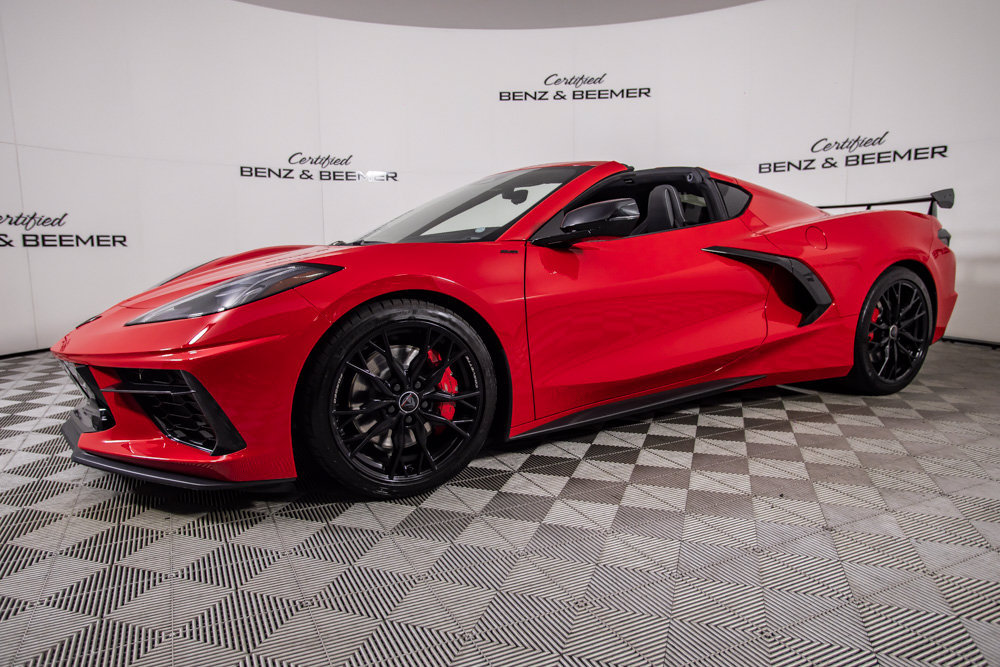 Used 2024 Chevrolet Corvette Stingray Coupe w/ Z51 Performance Package RWD image 10