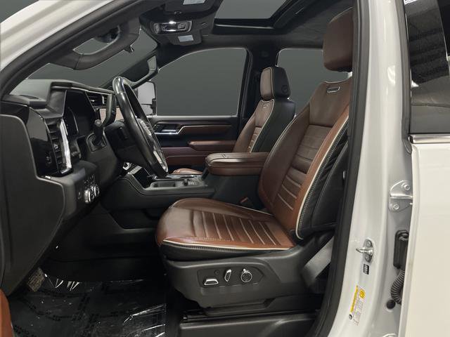 Used 2024 GMC Sierra 3500 Denali Ultimate image 4