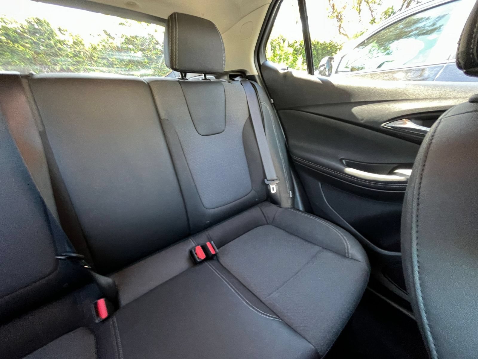 Used 2025 Buick Encore GX Preferred FWD image 36