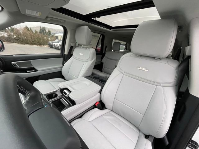New 2026 Ford Expedition Max Platinum image 18