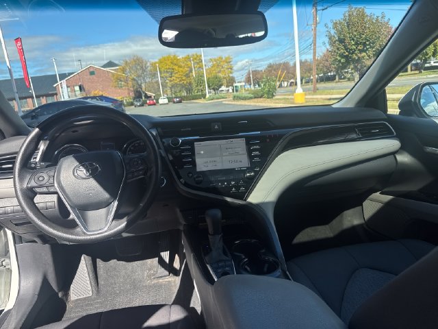 Used 2020 Toyota Camry LE w/ Sunroof Package FWD image 15