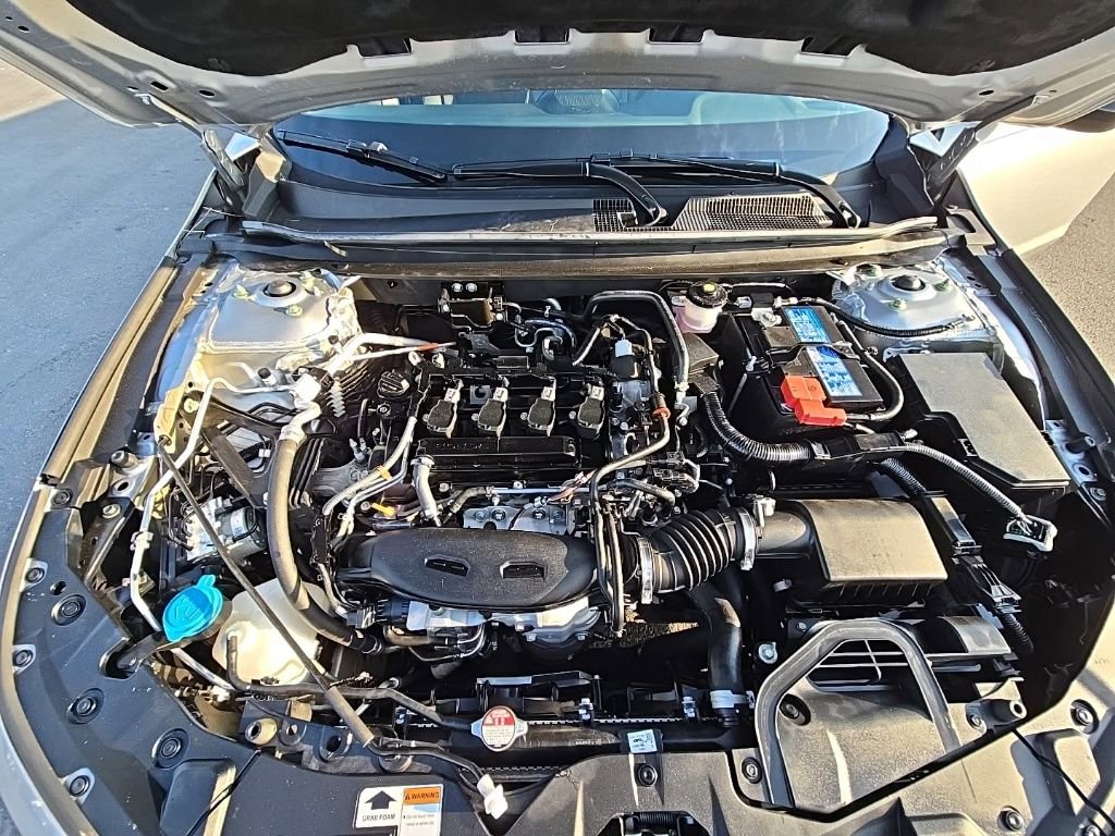 Used 2025 Honda Accord SE image 10