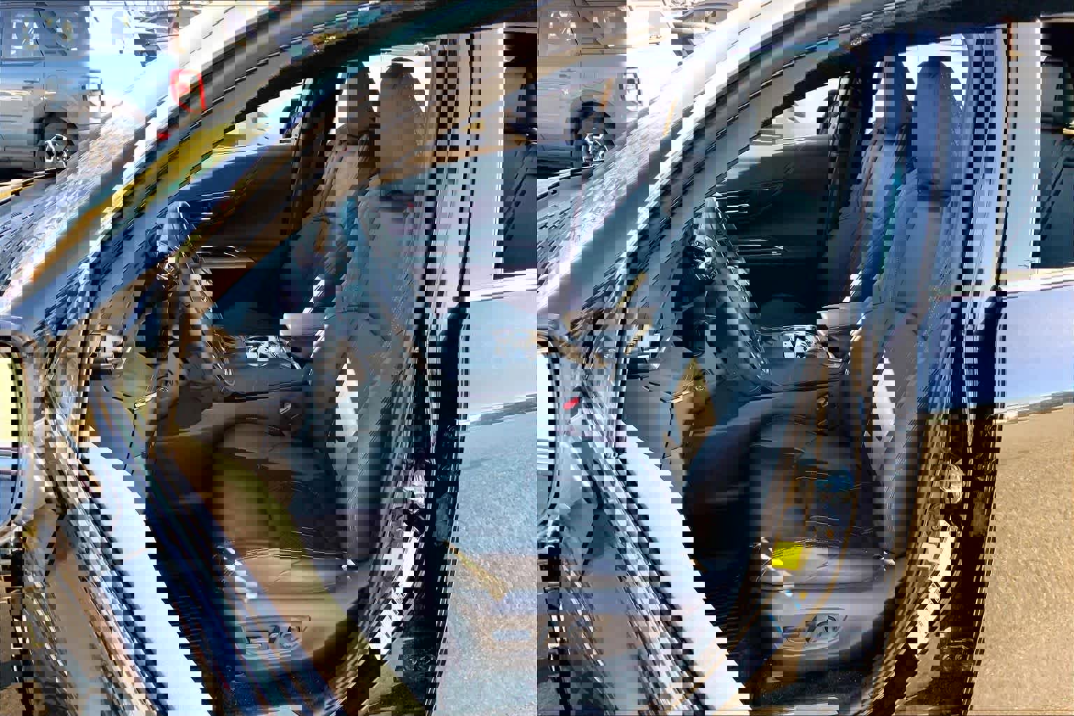 Used 2022 Toyota Venza Limited image 7