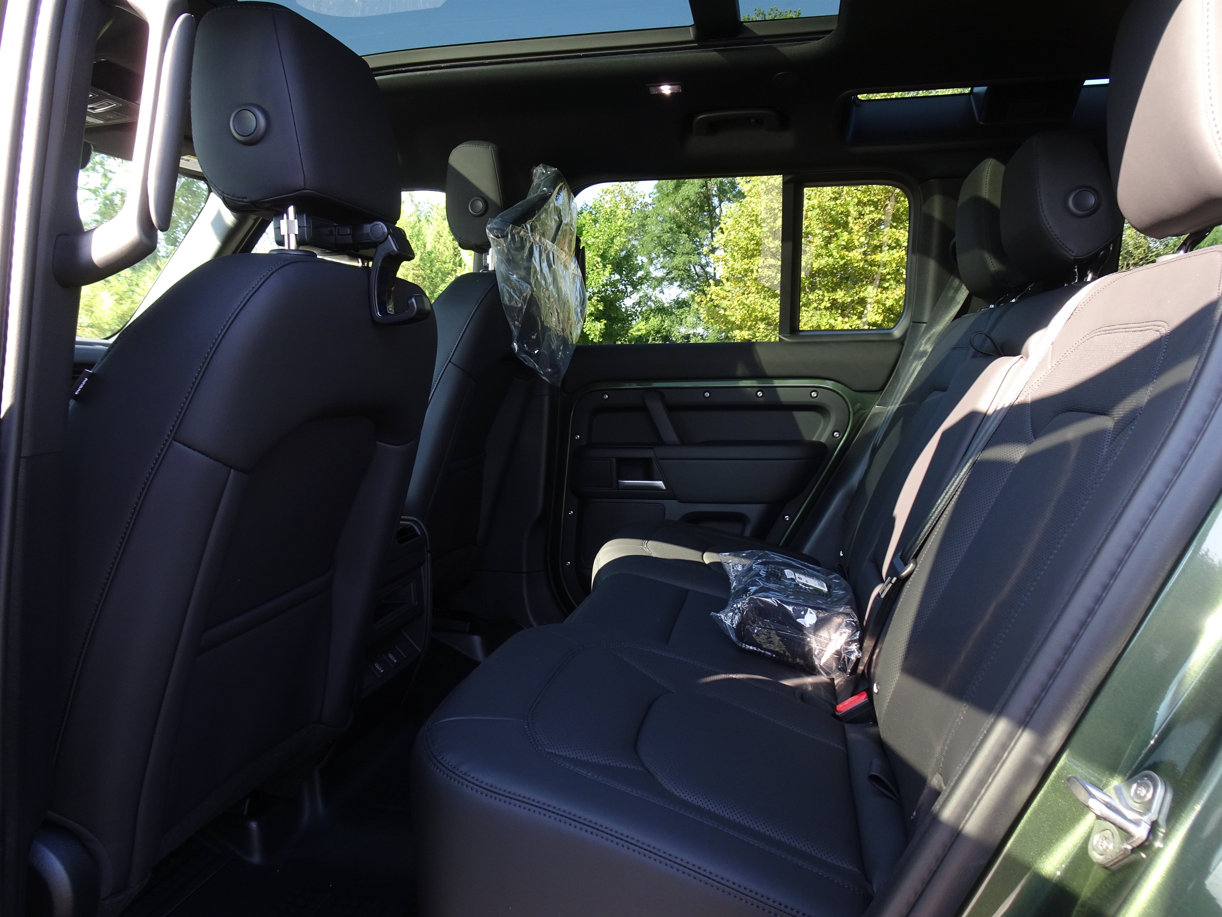 New 2026 Land Rover Defender 110 S AWD/4WD image 21