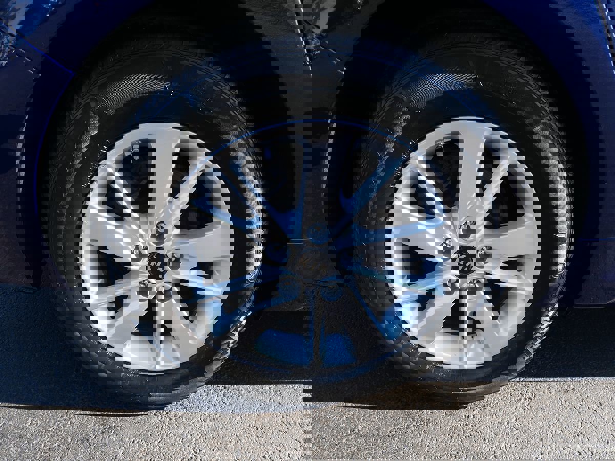 Used 2019 Kia Optima LX image 34