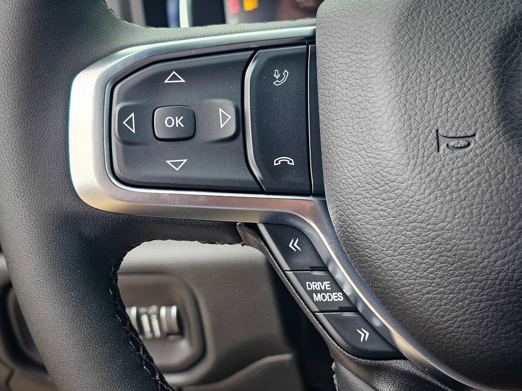 New 2026 RAM 1500 4x4 Crew Cab image 19