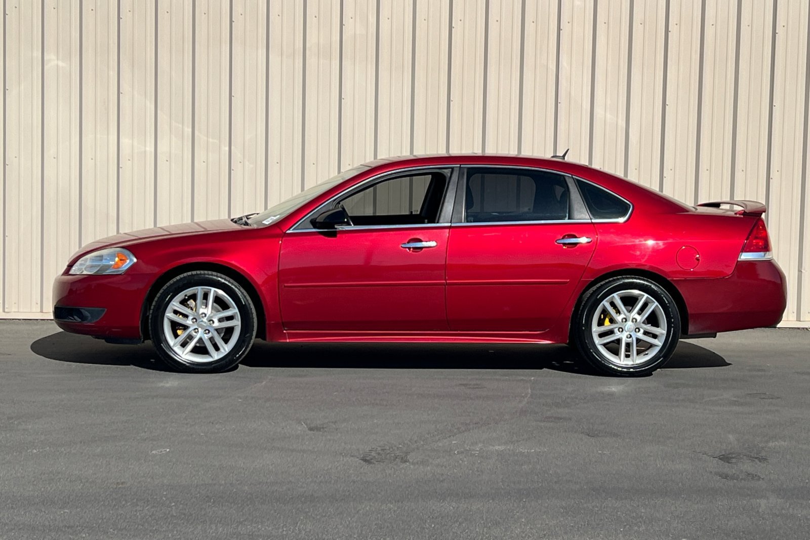 Used 2014 Chevrolet Impala LTZ FWD image 15