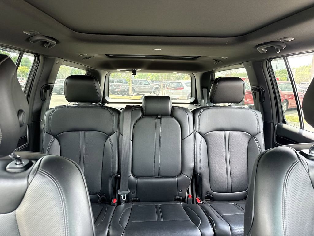 Used 2023 Jeep Wagoneer 2WD w/ Premium Group I image 28