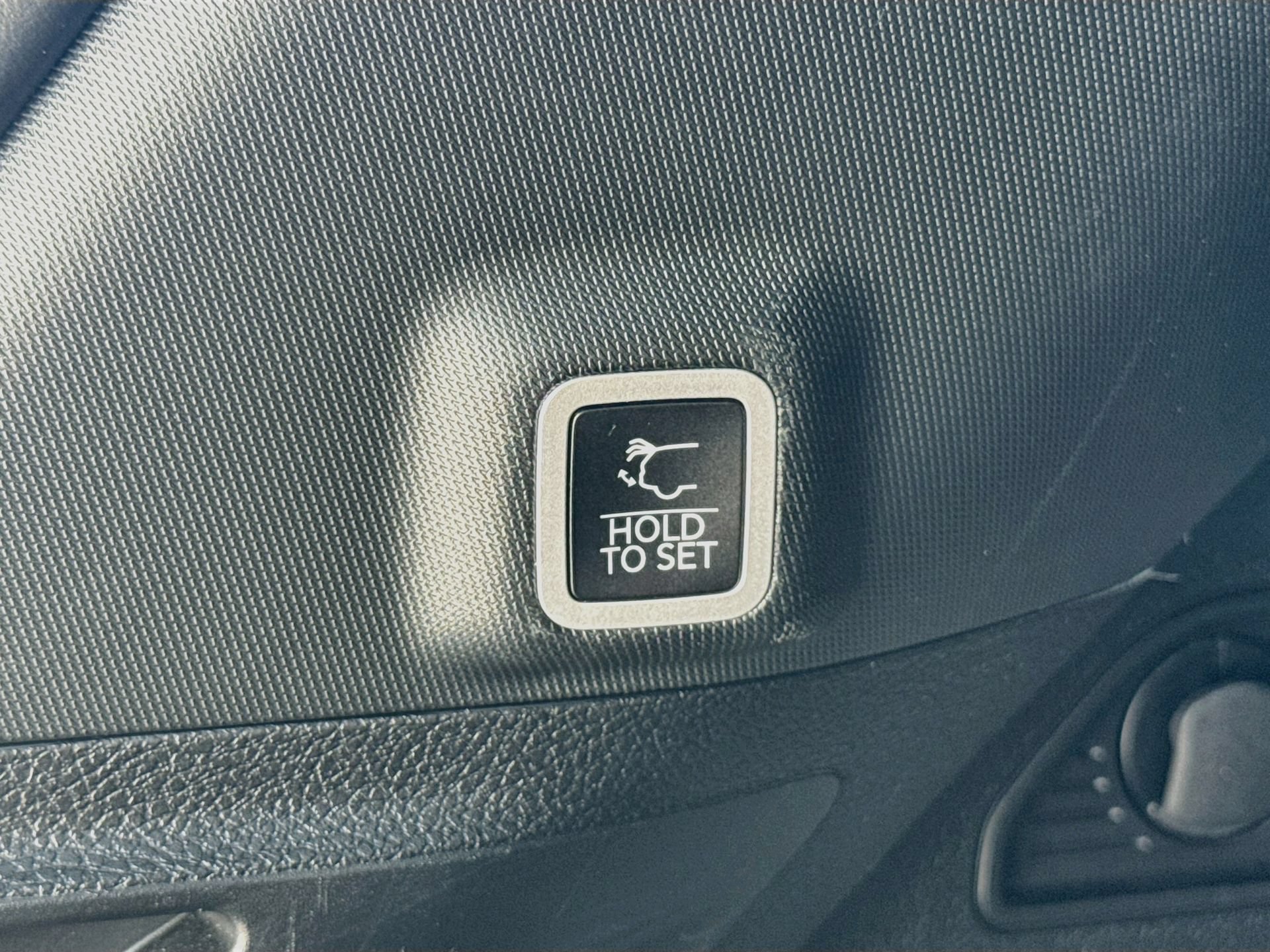 Used 2024 Jeep Grand Cherokee Altitude AWD/4WD image 14