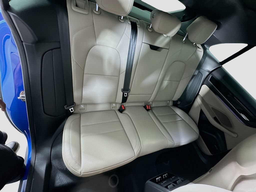 Certified 2026 Porsche Macan Electric RWD image 29