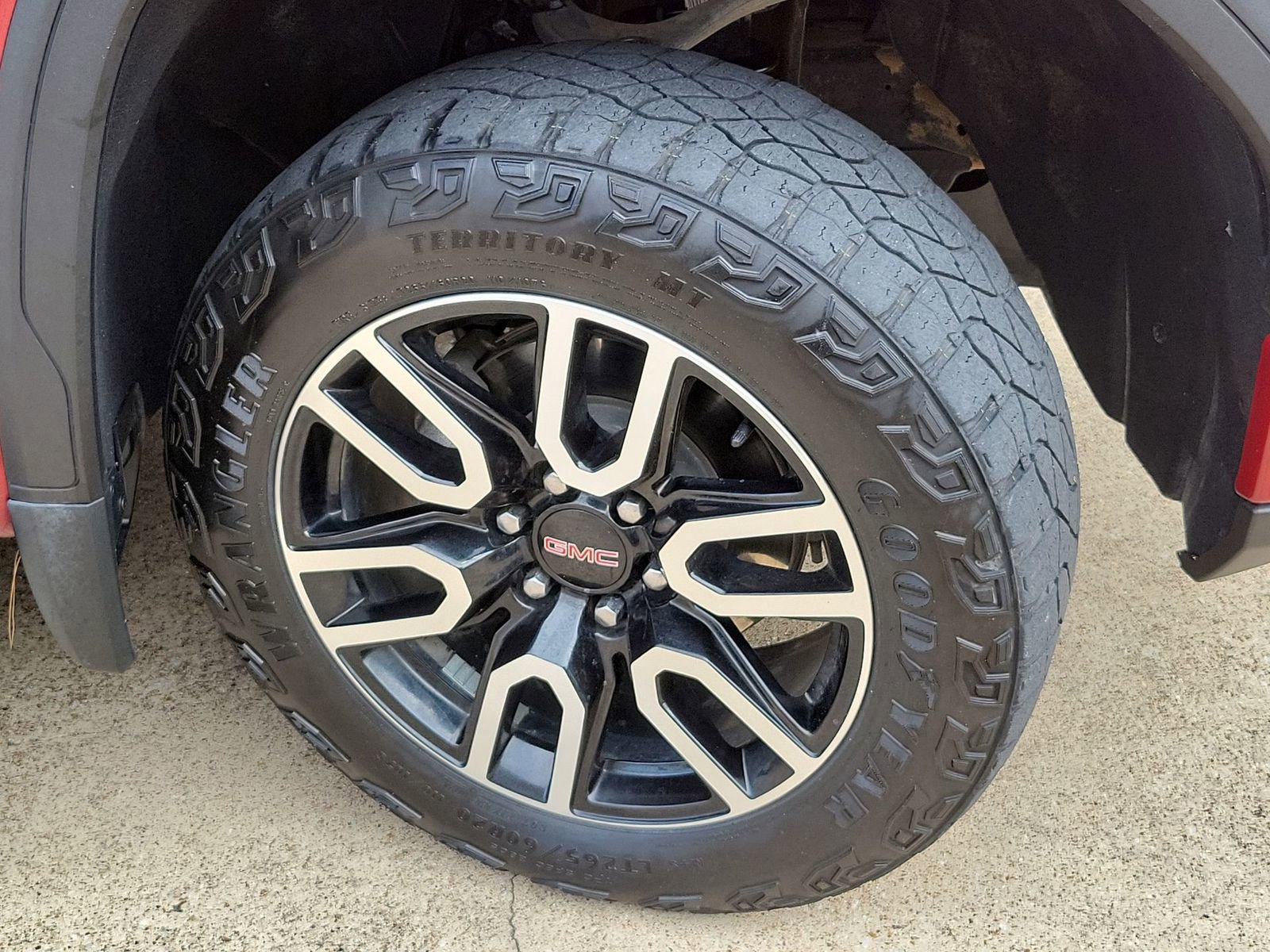 Certified 2024 GMC Sierra 1500 AT4 w/ Technology Package image 34