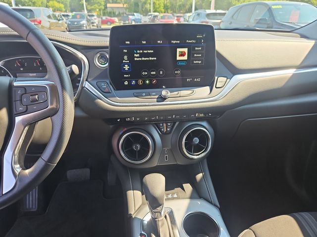 Used 2024 Chevrolet Blazer LT w/ Convenience Package FWD image 18