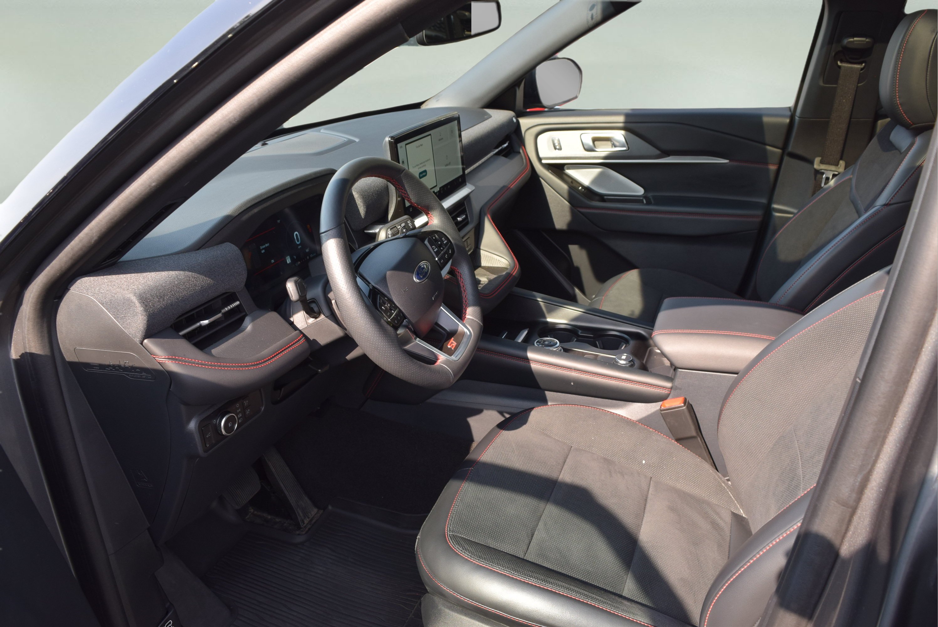 Used 2025 Ford Explorer ST w/ Sun And Sound Package AWD/4WD image 11
