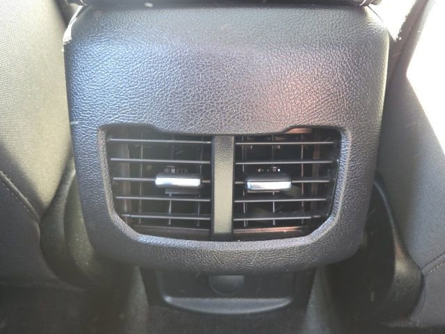 Used 2020 Ford Fusion SE image 18