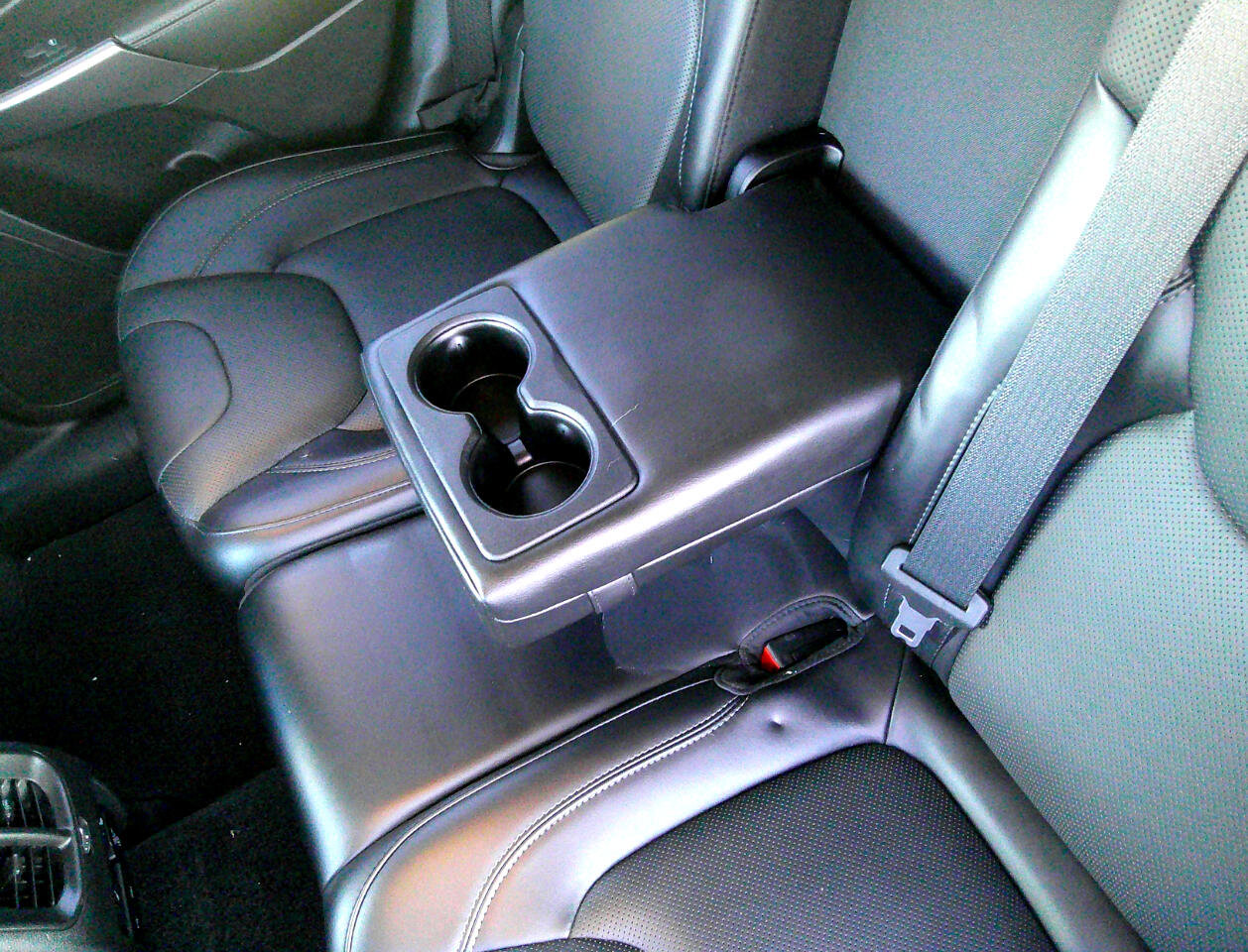 Used 2019 Jeep Cherokee Overland w/ Trailer Tow Group image 43