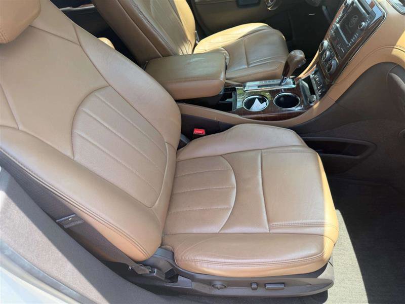 Used 2014 Buick Enclave Leather w/ Trailering Provision Package image 20