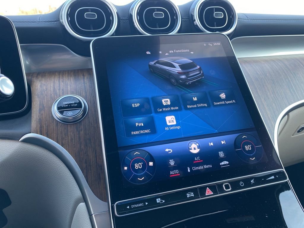 Used 2024 Mercedes-Benz GLC 300 4MATIC image 13