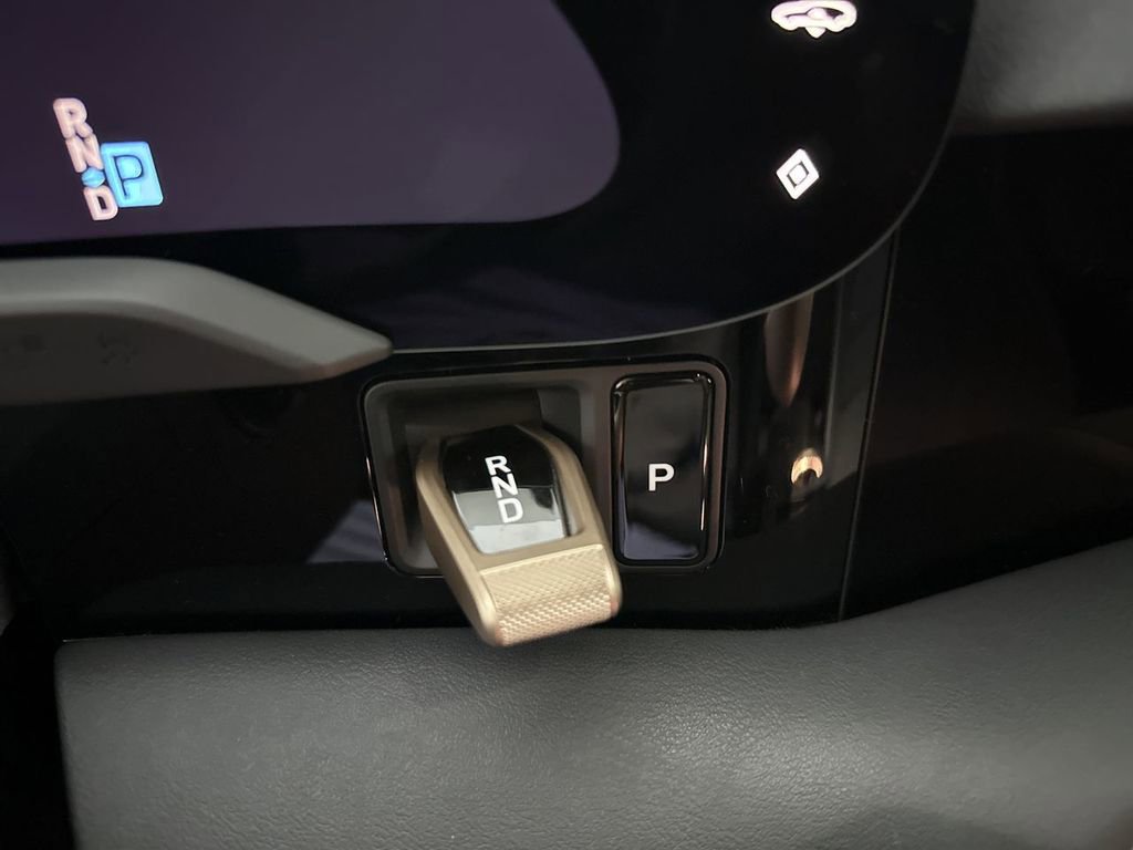 Certified 2025 Porsche Taycan 4S image 33