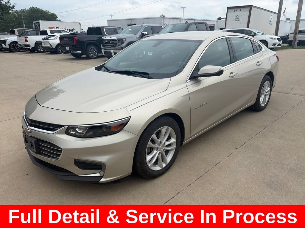Used 2016 Chevrolet Malibu LT FWD image 3