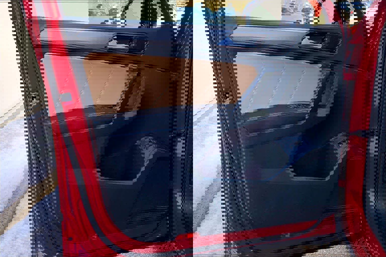 Used 2024 Volkswagen Tiguan SE R-Line image 20