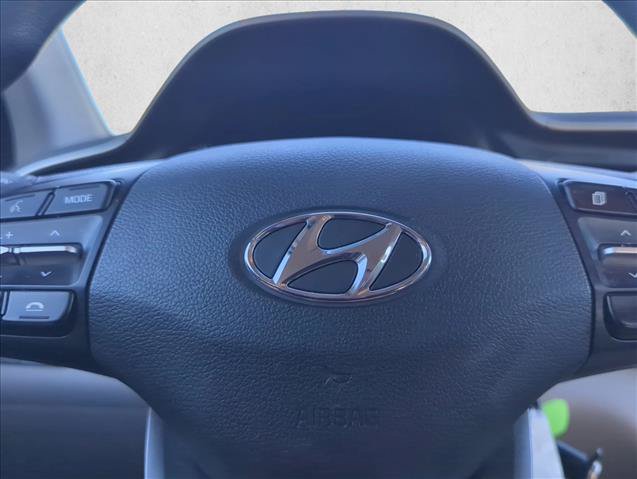 Used 2019 Hyundai Elantra SEL FWD image 22