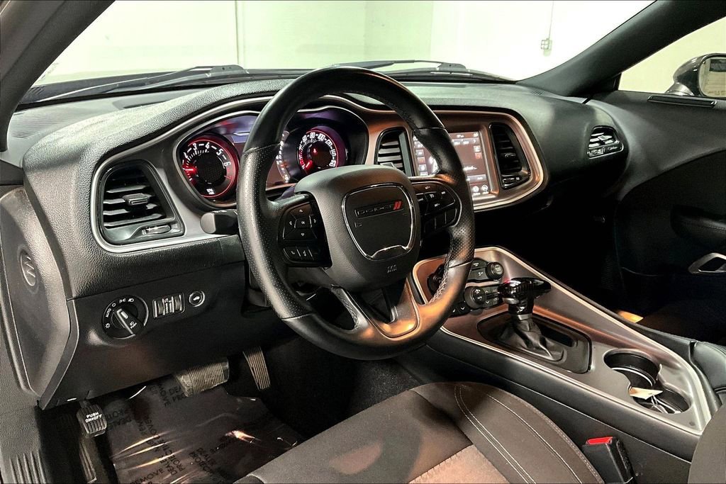 Used 2022 Dodge Challenger SXT w/ Blacktop Package image 15