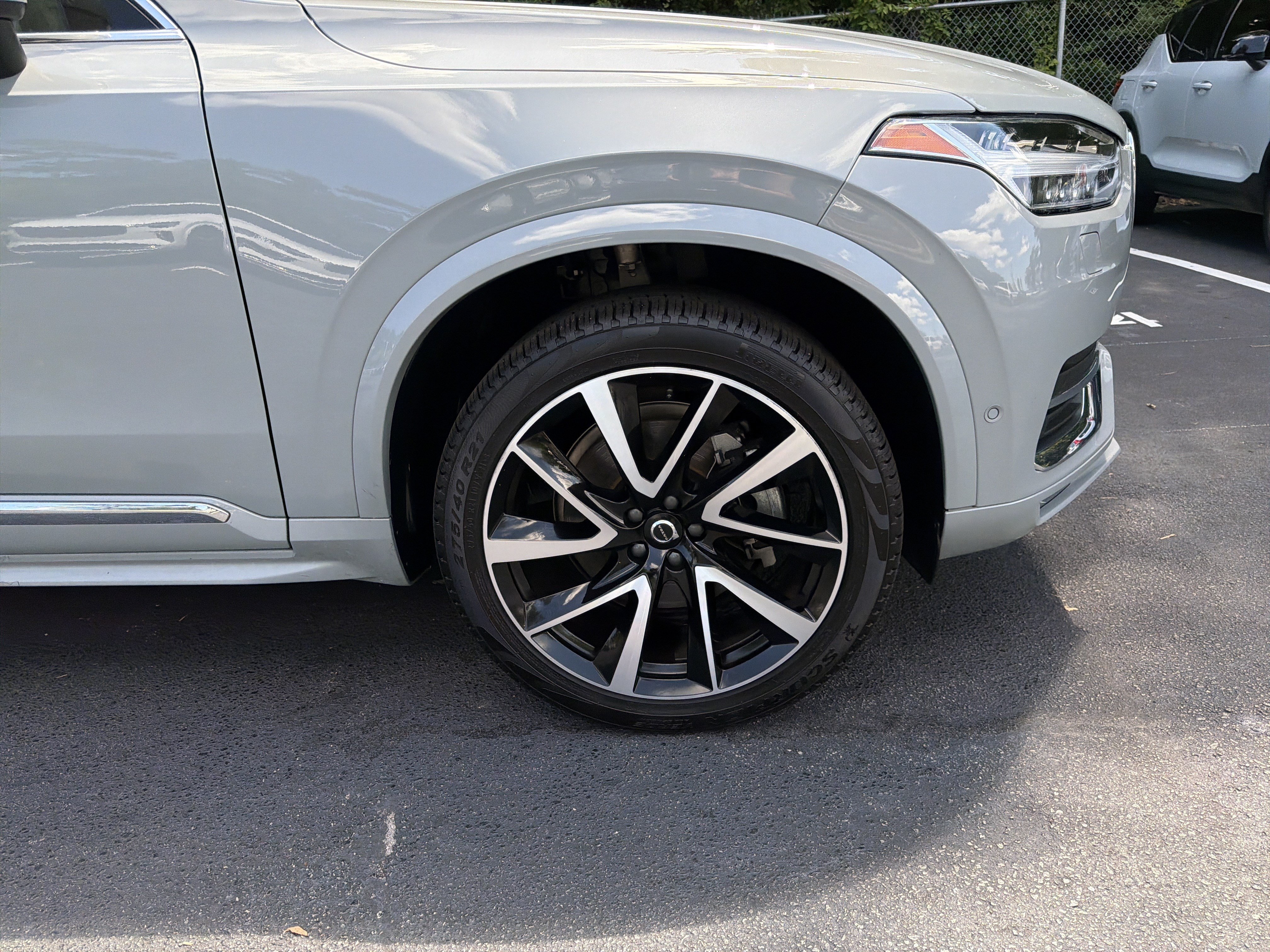 Certified 2025 Volvo XC90 B5 Plus w/ Protection Package Premier AWD/4WD image 13
