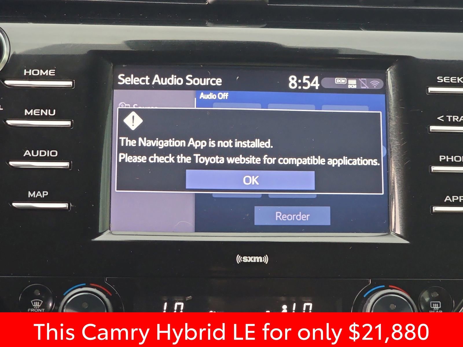 Used 2020 Toyota Camry LE image 28