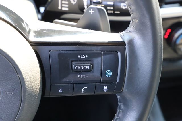 Used 2022 Nissan Pathfinder SV image 23