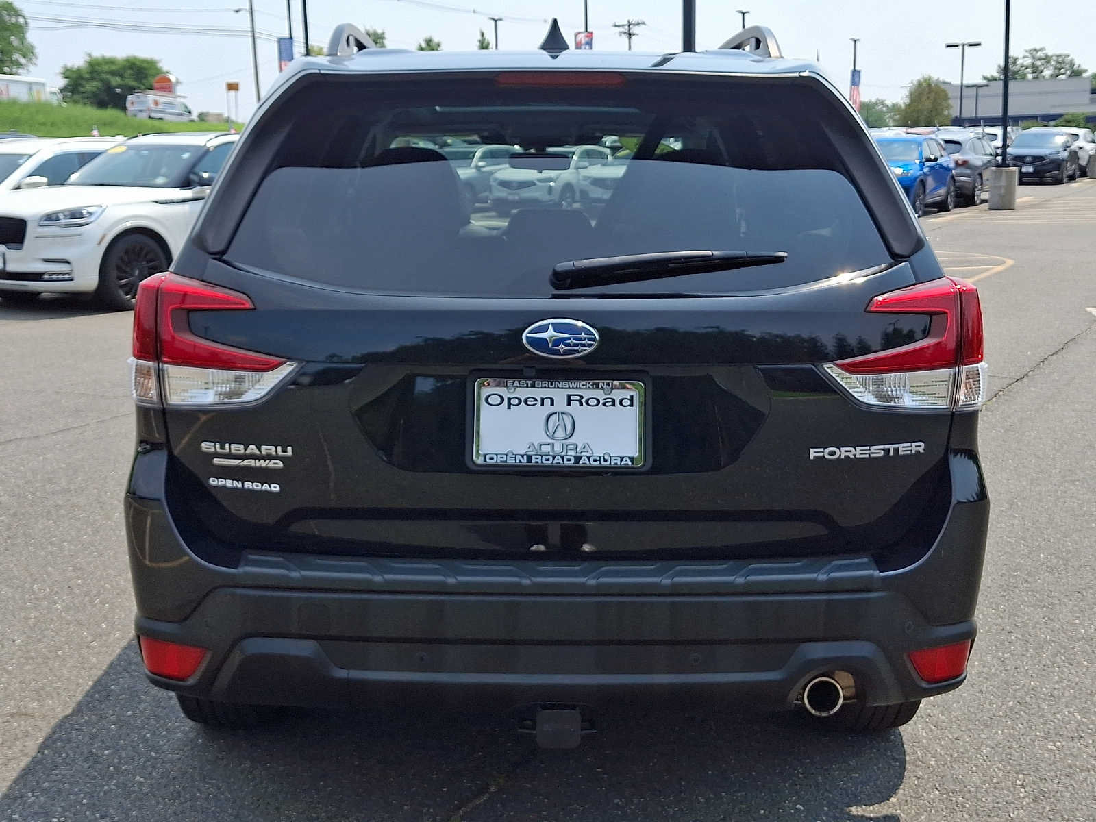 Used 2023 Subaru Forester Limited AWD/4WD image 5