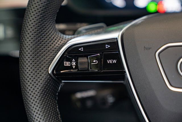 Used 2022 Audi e-tron S Prestige AWD/4WD image 27