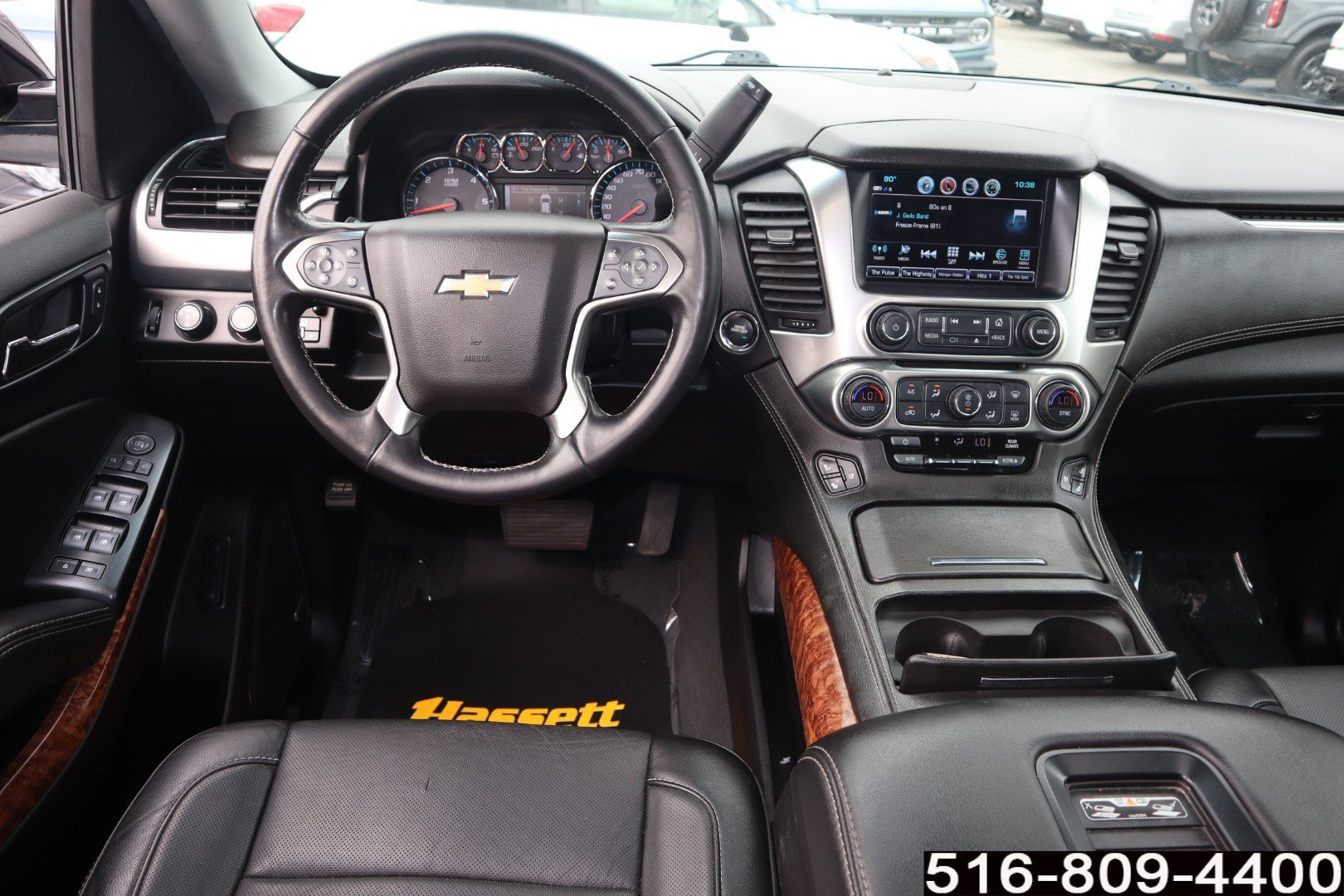 Used 2019 Chevrolet Tahoe Premier w/ RST 6.2L Performance Edition AWD/4WD image 11