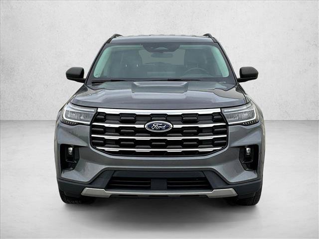 Certified 2025 Ford Explorer Active w/ Active Comfort Package RWD image 2