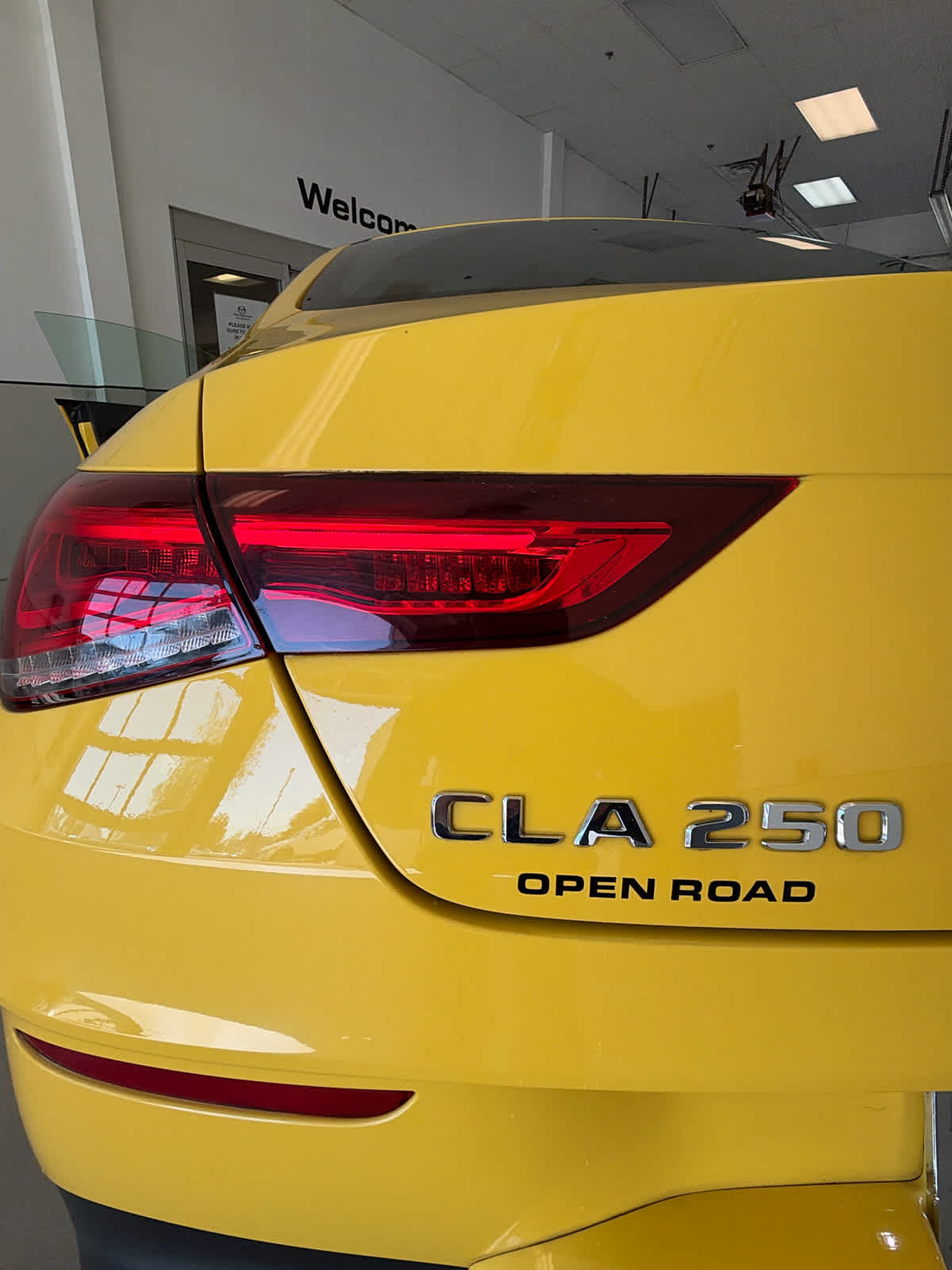 Used 2023 Mercedes-Benz CLA 250 4MATIC image 24