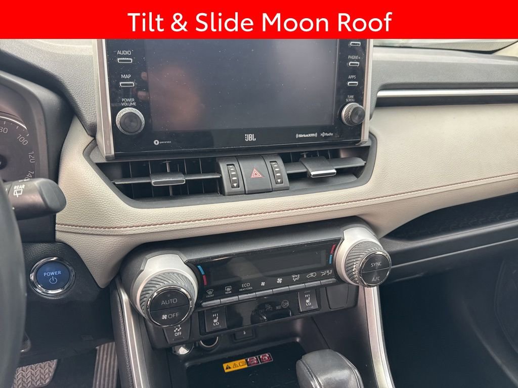 Used 2022 Toyota RAV4 XLE Premium image 8