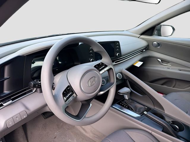 New 2026 Hyundai Elantra SE image 9