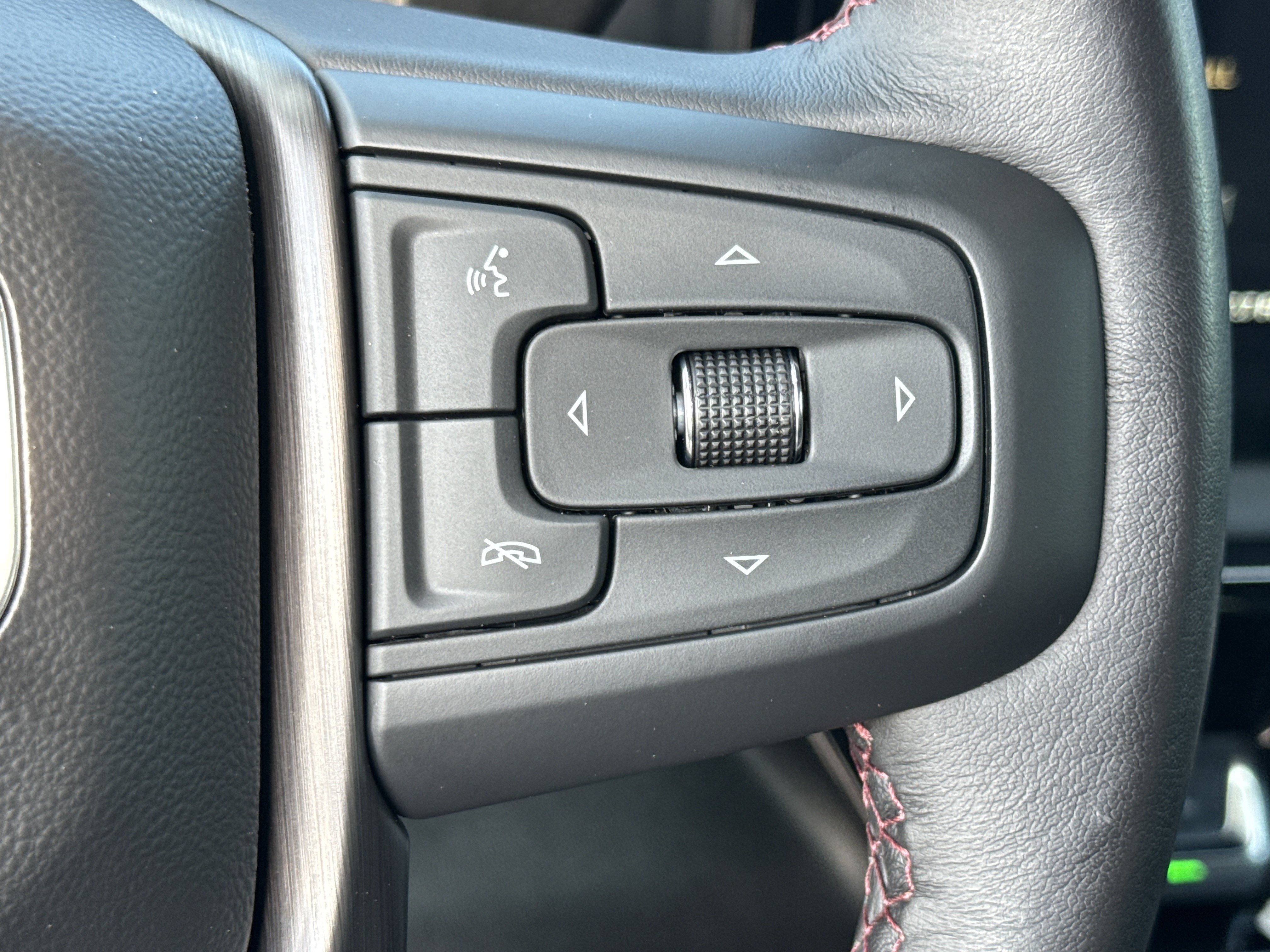 Used 2025 GMC Sierra 2500 AT4X AWD/4WD image 22