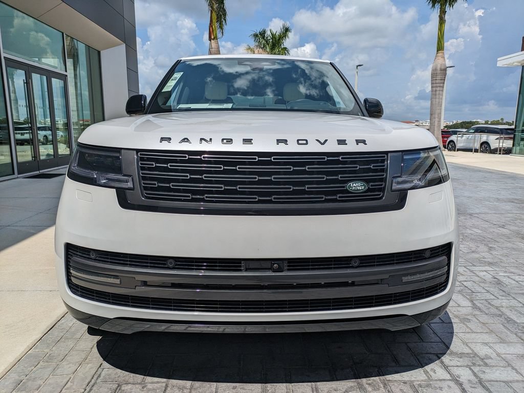 New 2026 Land Rover Range Rover Long Wheelbase SE AWD/4WD image 2