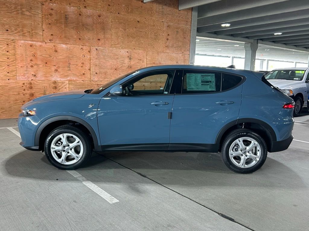 Used 2024 Dodge Hornet GT image 7