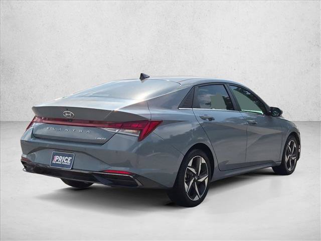 Used 2023 Hyundai Elantra Limited w/ Cargo Package FWD image 5