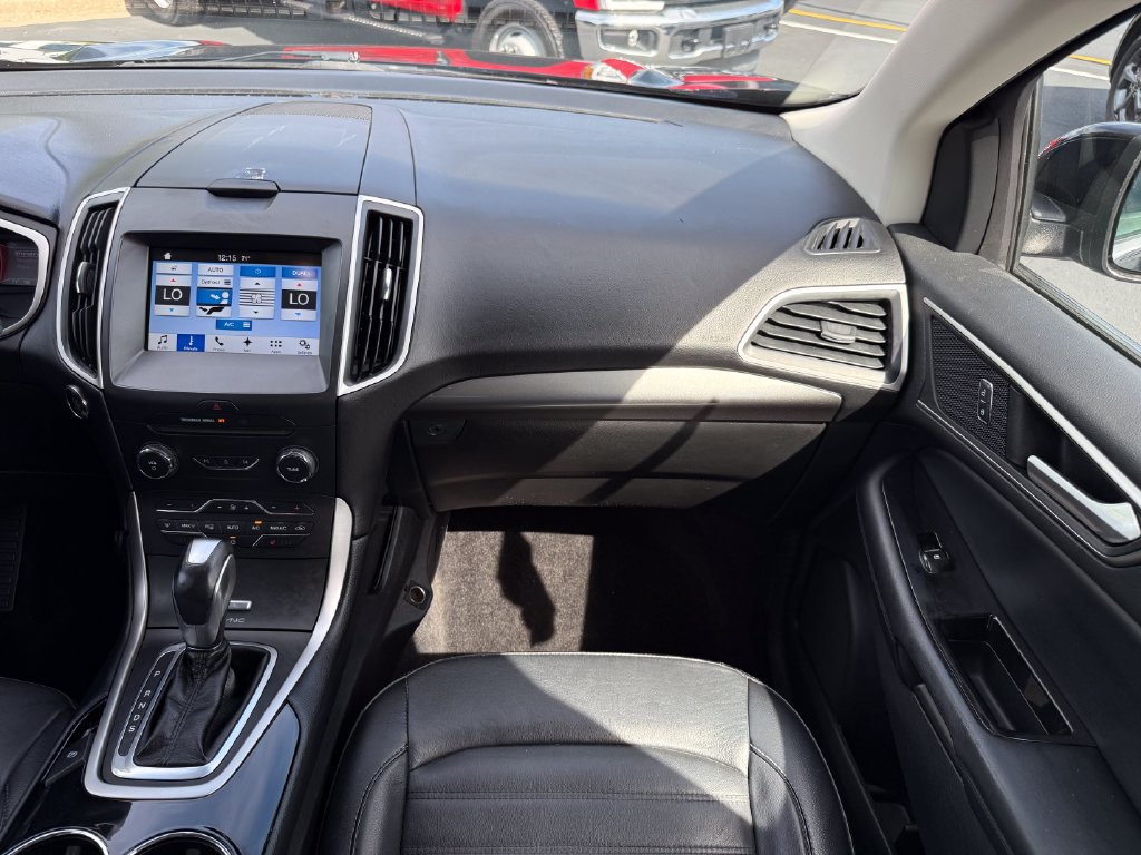 Used 2016 Ford Edge SEL w/ Equipment Group 201A AWD/4WD image 22