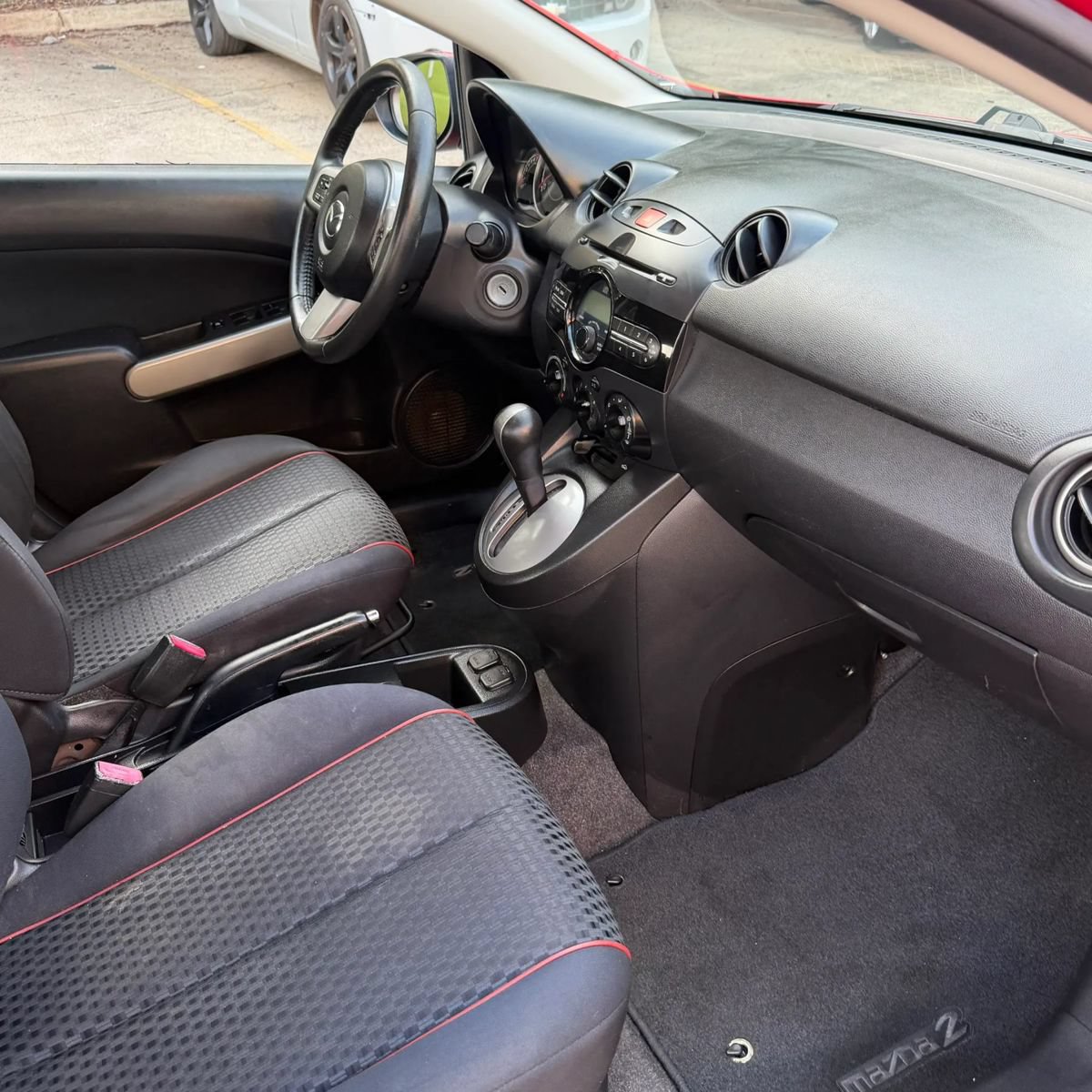 Used 2011 MAZDA MAZDA2 Touring FWD image 39