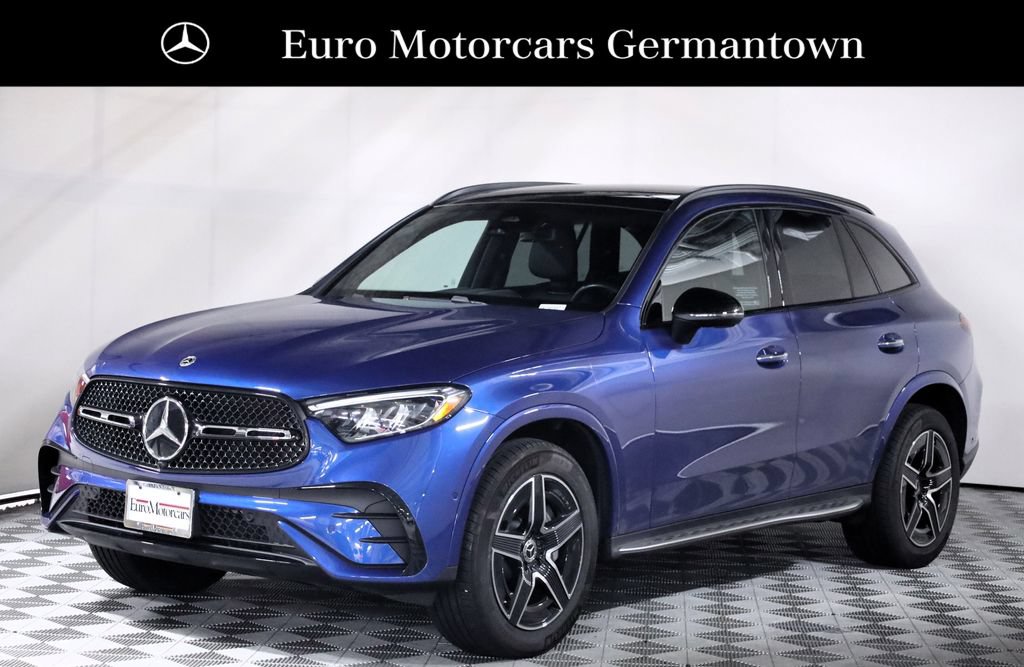 Used 2026 Mercedes-Benz GLC 300 4MATIC image 3