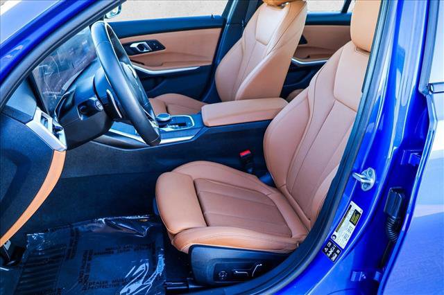 Used 2025 BMW 330i xDrive Sedan w/ M Sport Package image 12