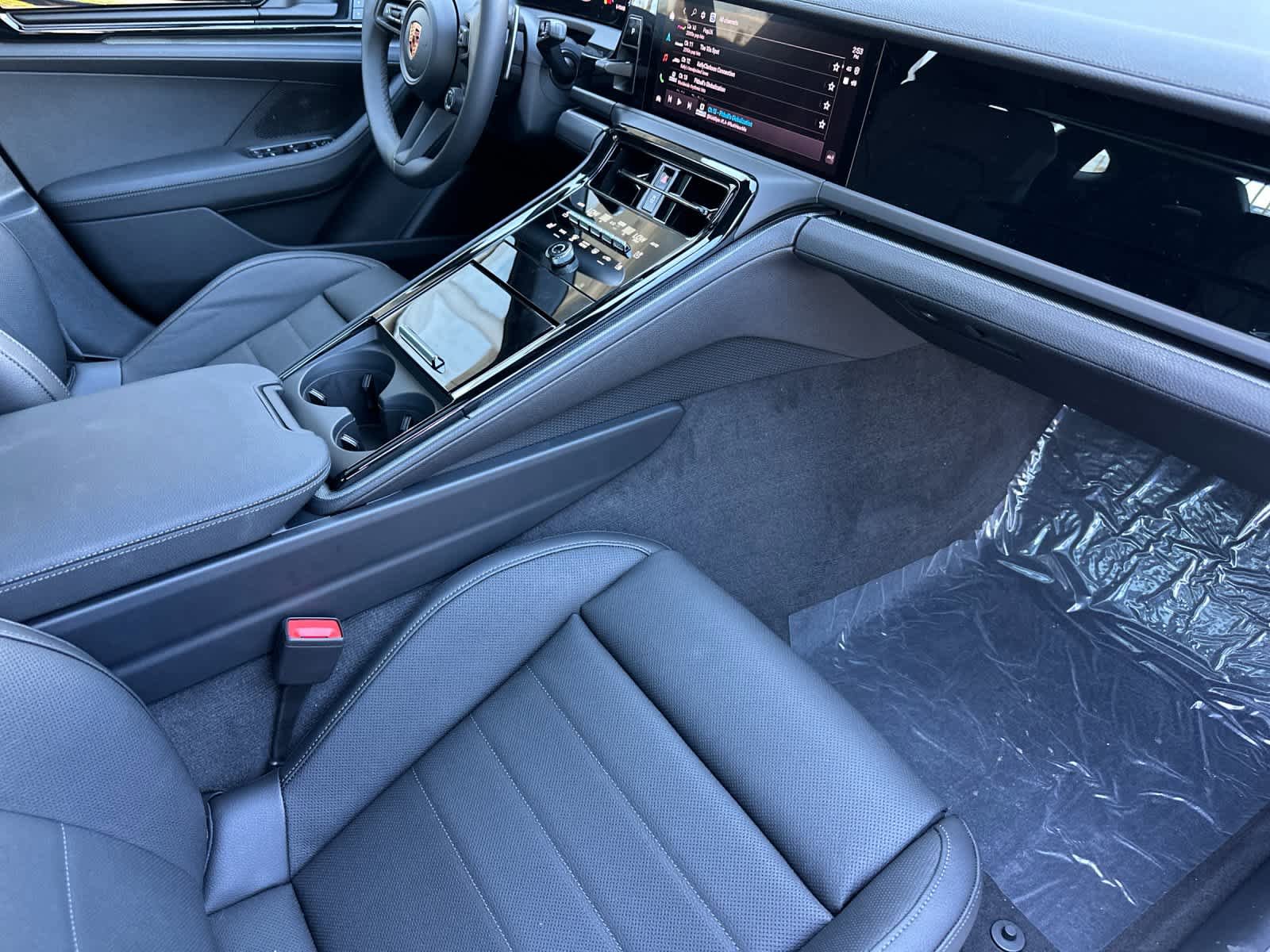 New 2026 Porsche Panamera 4 AWD/4WD image 16