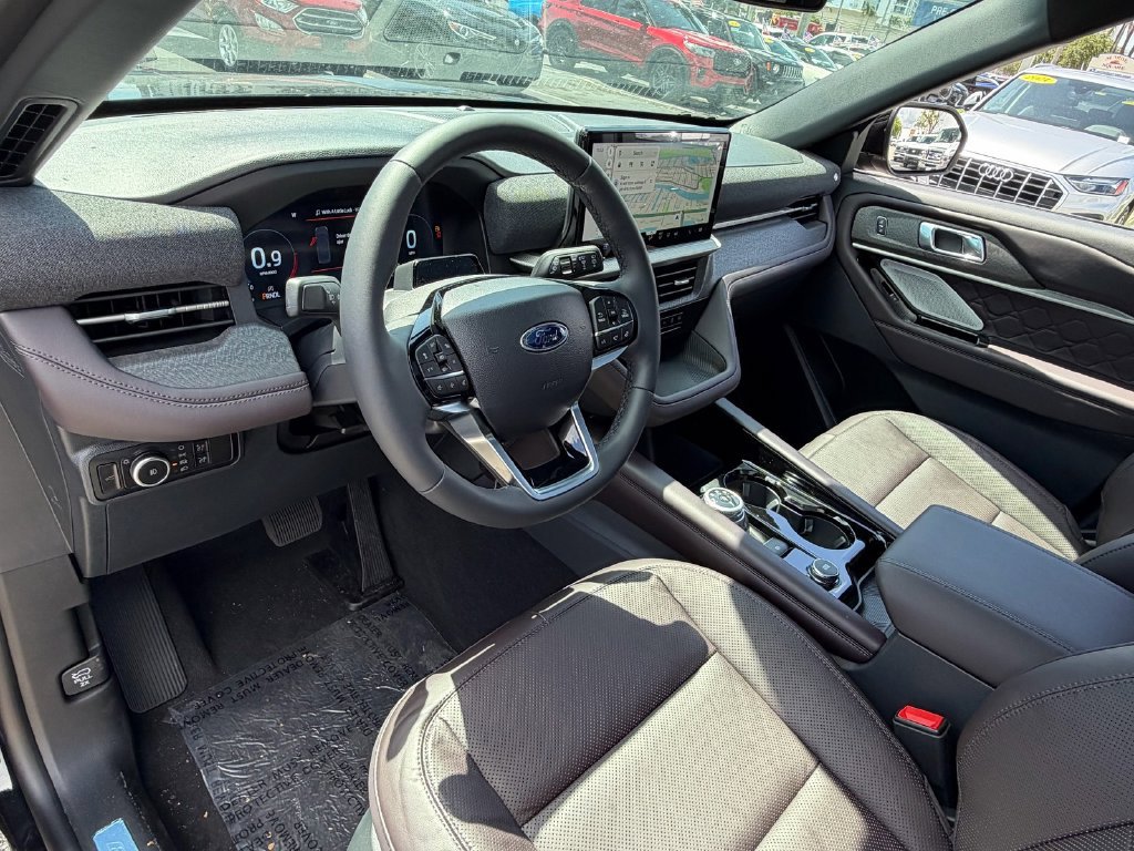 New 2026 Ford Explorer Platinum w/ LUX Leather Package AWD/4WD image 6