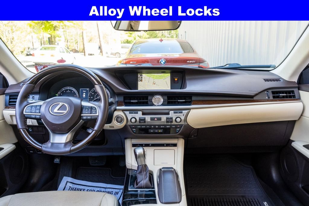Used 2018 Lexus ES 350 w/ Navigation System Package FWD image 17