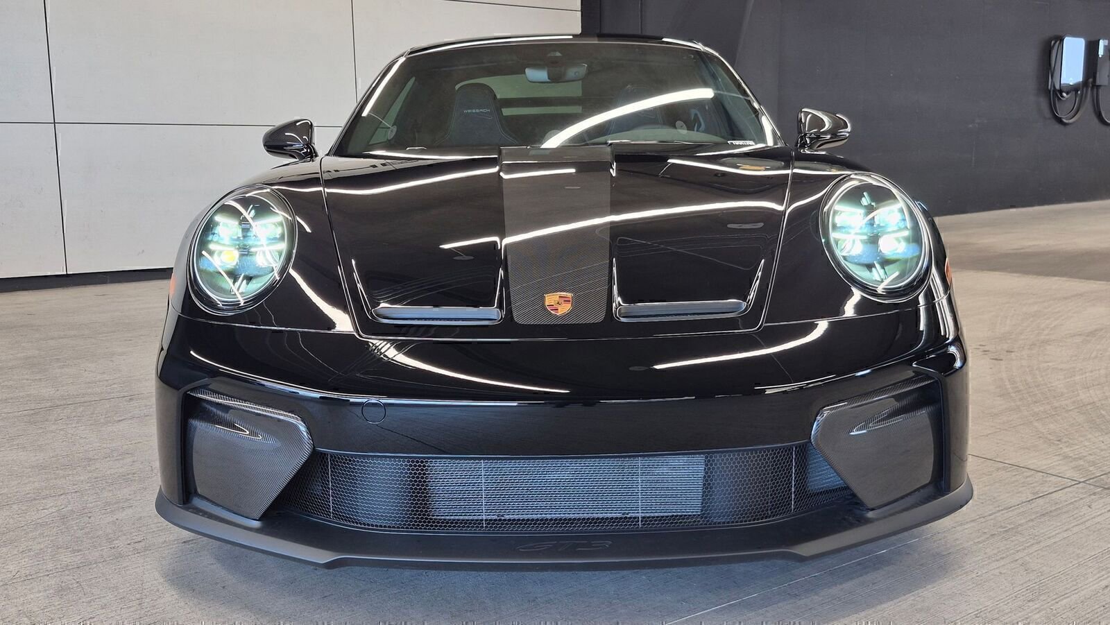 Certified 2026 Porsche 911 GT3 w/ Weissach Package RWD image 9