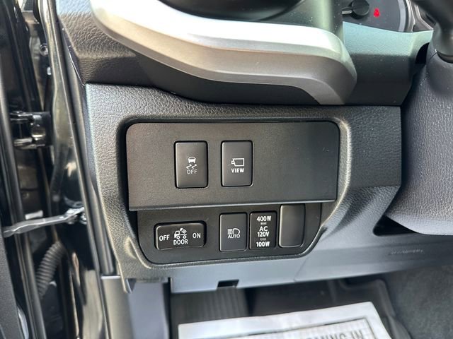 Used 2021 Toyota Tacoma Limited image 21