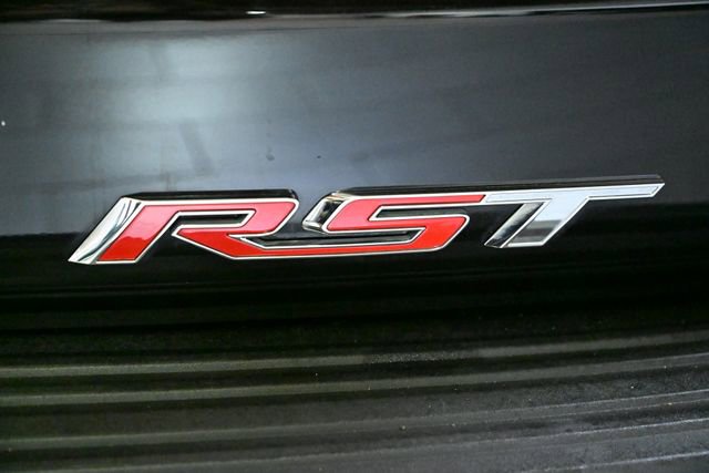 Used 2023 Chevrolet Suburban RST w/ Luxury Package image 14